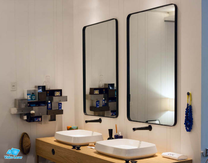 espelho moldura preta banheiro