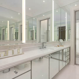 Espelhos para banheiro com revestimento de armario