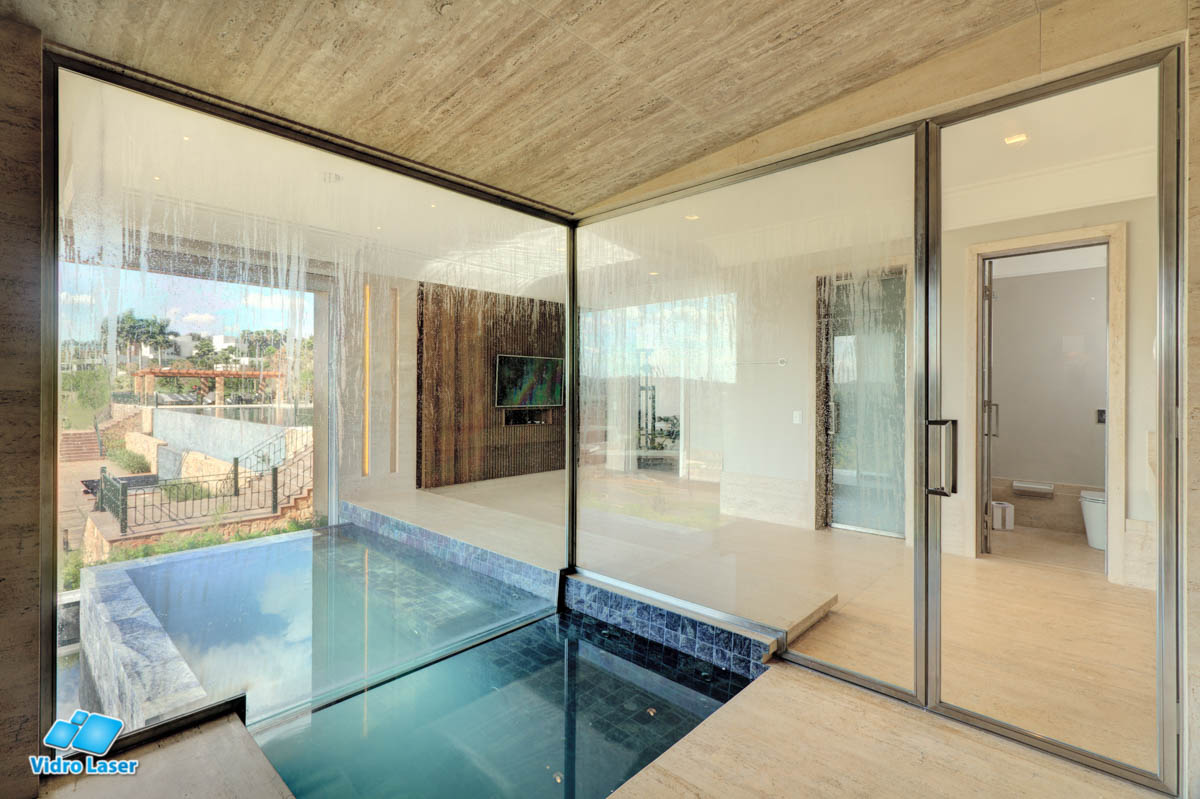 fechamento de vidros para sauna com piscina