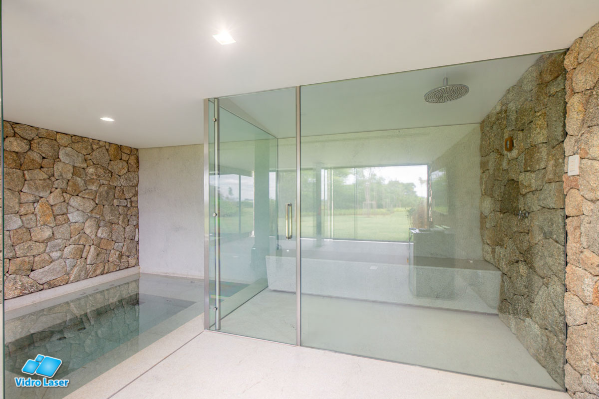 sauna de vidro residencial