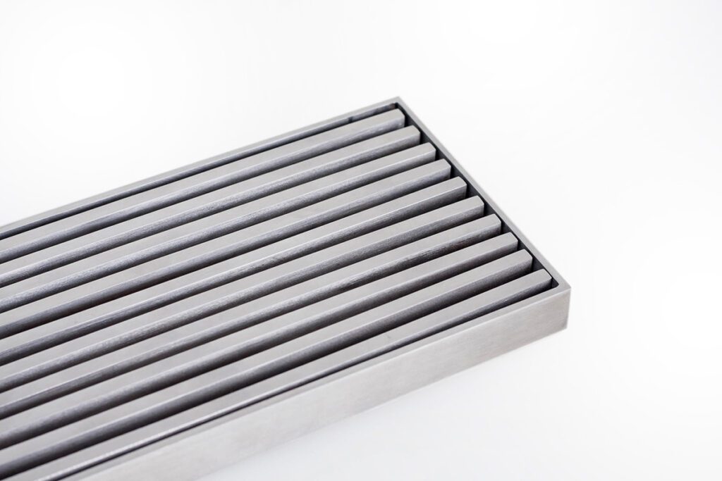 Ralo Linear com Grelha Maciça