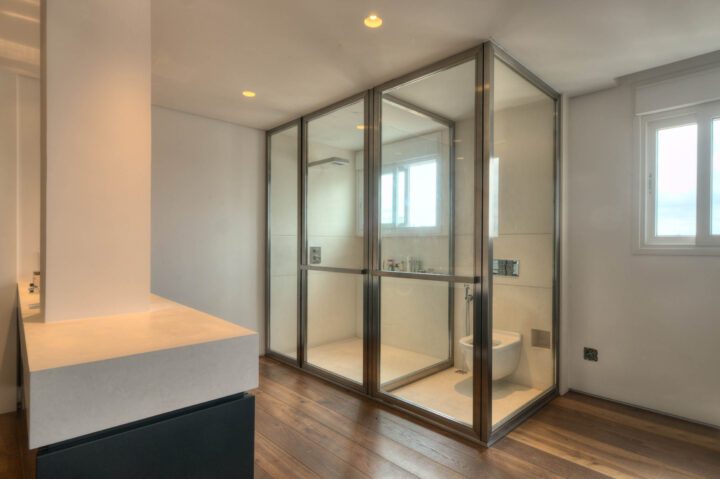 Box em Caixilhos de Aço Inox